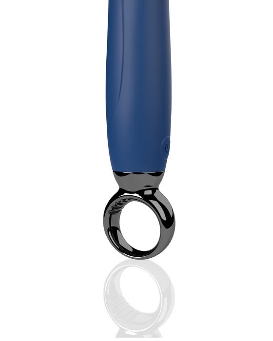 Screaming O Primo G-Spot Vibrator with Finger Loop close up of ring 